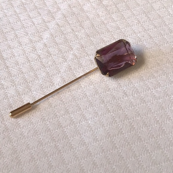 Stick Pin, goldtone and Amethyst (?)Faceted Stone. Pretty! - Picture 1 of 4